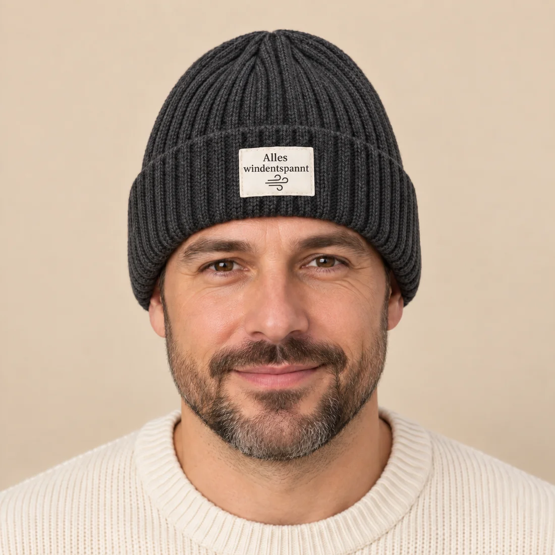 Beanie Alles windentspannt – auf einem Model